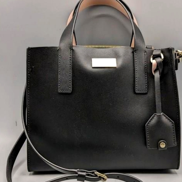 kate spade Handbags - Guc kate spade leather  small satchel